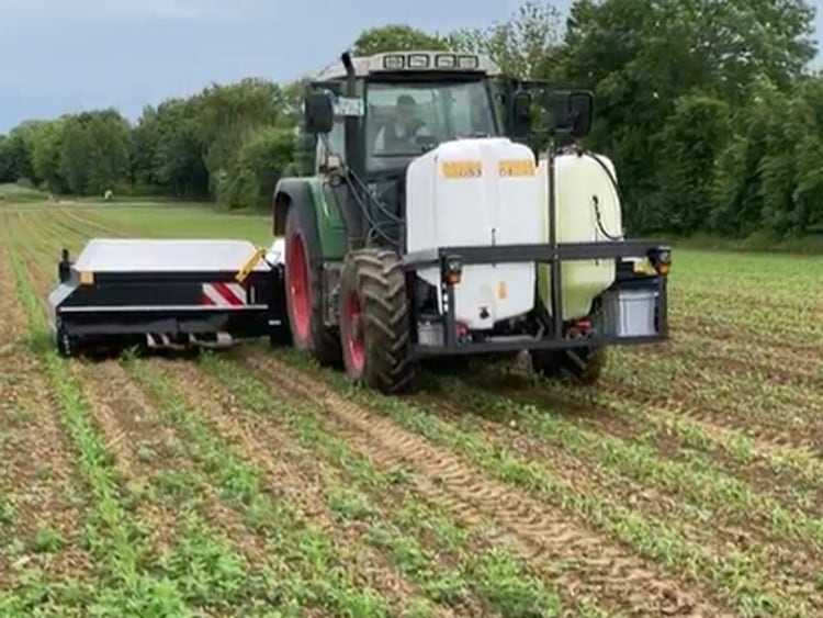 ARA Spot-Spraying auf Feld im Einsatz