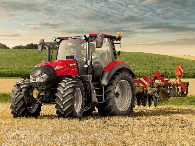 Case IH Vestrum 130 am grubbern auf dem Stoppelfeld